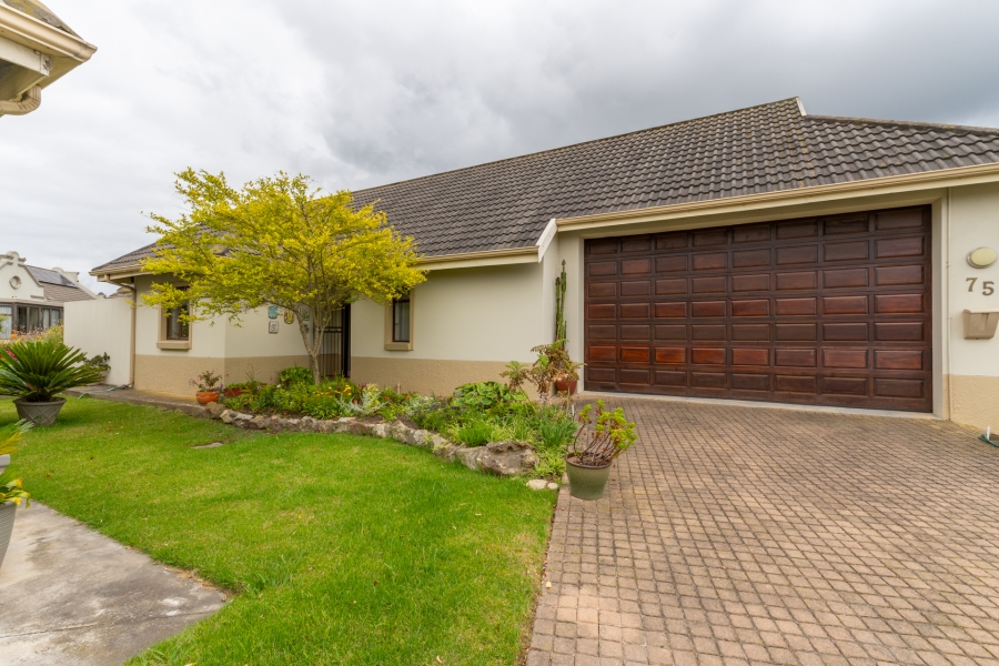 2 Bedroom Property for Sale in Blue Mountain Village Western Cape